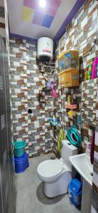 Bathroom Image of 450 Sq.ft 4 BHK Independent House for sale in Ballabhgarh Faridabad for Rs. 7000000