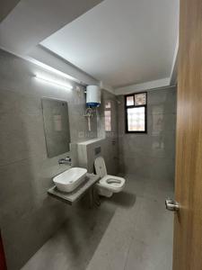 Bathroom Image of 3375 Sq.ft 4 BHK Apartment / Flat for rent in Shilp Paradise, Bodakdev Ahmedabad for Rs. 130000