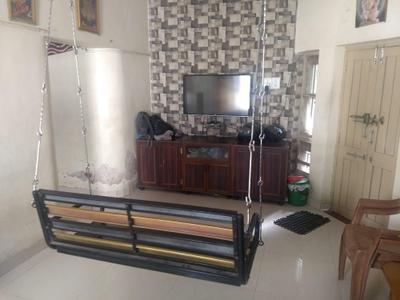 Living Room Image of 1000 Sq.ft 2 BHK Apartment / Flat for sale in Kankaria Ahmedabad for Rs. 4200000