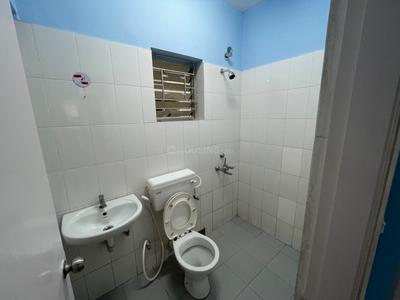 Bathroom Image of 1100 Sq.ft 3 BHK Apartment / Flat for rent in Shapoorji Pallonji Shukhobrishti, New Town Kolkata for Rs. 28000