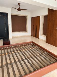 Balcony Image of 6000 Sq.ft 5 BHK Independent House for rent in Raja Annamalai Puram Chennai for Rs. 500000