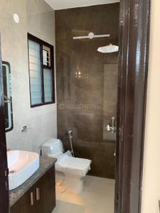 Bathroom Image of 1125 Sq.ft 2 BHK Builder Floor for rent in Sector 46 Gurgaon for Rs. 31000