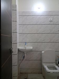 Common Bathroom Image of 600 Sq.ft 1 RK Apartment / Flat for rent in Sector 72 Noida for Rs. 9500
