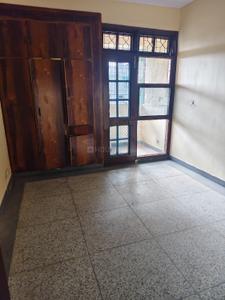 Bedroom Image of 1800 Sq.ft 3 BHK Apartment / Flat for rent in DDA Tarang Apartments, Patparganj New Delhi for Rs. 50000