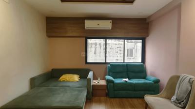 Hall Image of 1350 Sq.ft 3 BHK Penthouse for rent in Priyanka Green Emerald, New Alkapuri Vadodara for Rs. 35000