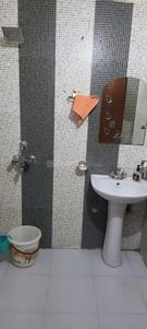 Bathroom Image of 1750 Sq.ft 3 BHK Apartment / Flat for sale in Maya Garden Phase II, Nabha Zirakpur for Rs. 7200000