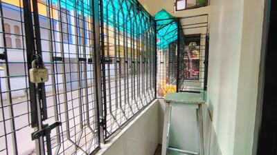 Balcony Image of 950 Sq.ft 2 BHK Apartment / Flat for rent in Bangur Avenue Kolkata for Rs. 17000