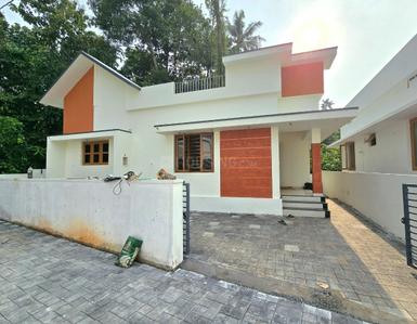 Image of 700 Sq.ft 2 BHK Independent House for sale in Kalamassery, Kochi for Rs. 3600000