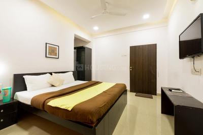 Bedroom Image of 3100 Sq.ft 5 BHK Apartment / Flat for sale in Vile Parle West Mumbai for Rs. 125000000