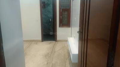 Bedroom Image of 1600 Sq.ft 3 BHK Builder Floor for rent in Sector 16 Rohini New Delhi for Rs. 40000