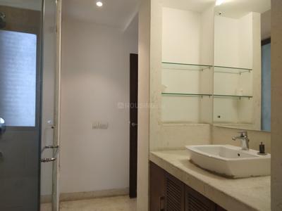 Bathroom Image of 2200 Sq.ft 4 BHK Builder Floor for sale in Sun City, Sector 54 Gurgaon for Rs. 40000000