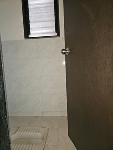 Common Bathroom One Image of 620 Sq.ft 1 BHK Apartment / Flat for rent in Dreams Lynnea A B Wings, Wagholi Pune for Rs. 14500