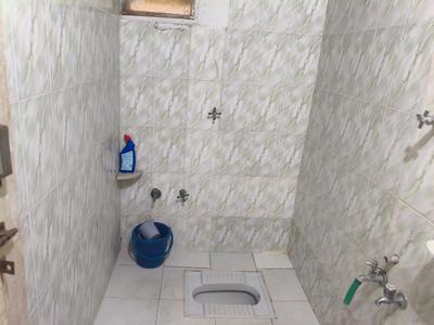 Bathroom Image of 1175 Sq.ft 2 BHK Apartment / Flat for sale in Bodakdev Ahmedabad for Rs. 6500000