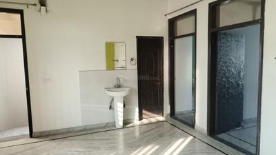 Living Room Image of 1800 Sq.ft 2 BHK Independent House for rent in Emaar Gomti Greens, Gomti Nagar Lucknow for Rs. 25000