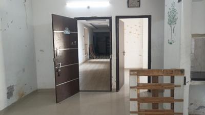 Living Room Image of 560 Sq.ft 1 BHK Apartment / Flat for rent in Nipania Indore for Rs. 13000