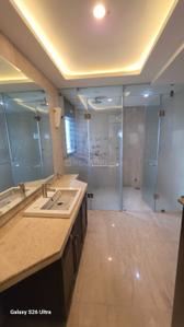 Kitchen Image of 14000 Sq.ft 10 BHK Apartment / Flat for sale in Ambience Caitriona, DLF Phase 3 Gurgaon for Rs. 460000000
