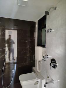 Common Bathroom Image of 2150 Sq.ft 4 BHK Apartment / Flat for rent in Hiranandani Rodas Enclave Basilius, Hiranandani Estate Thane for Rs. 140000