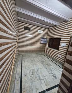 Bathroom Image of 1200 Sq.ft 3 BHK Builder Floor for rent in Jaipur House Colony Agra for Rs. 10000