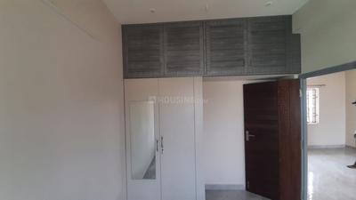 Bedroom Image of 1200 Sq.ft 2 BHK Builder Floor for rent in Kattupakkam Chennai for Rs. 25000