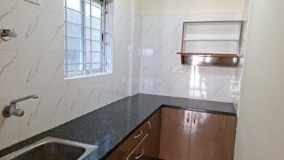 Kitchen Image of 600 Sq.ft 1 BHK Builder Floor for rent in Bommanahalli Bengaluru for Rs. 17000