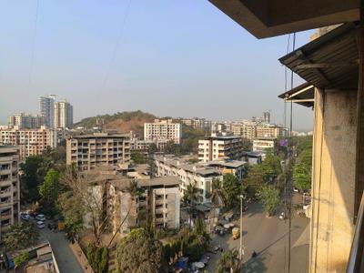 Living Room Image of 2200 Sq.ft 4 BHK Apartment / Flat for sale in Kalyan West Kalyan for Rs. 27000000