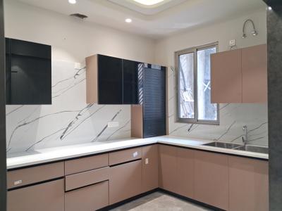 Kitchen Image of 1800 Sq.ft 3 BHK Builder Floor for sale in Paschim Vihar New Delhi for Rs. 36000000