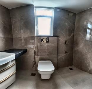 Bathroom Image of 1712 Sq.ft 3 BHK Apartment / Flat for sale in Smartworld Orchard, Sector 61 Gurgaon for Rs. 29500000