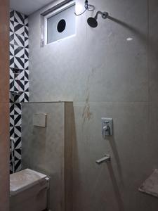 Common Bathroom Image of 1050 Sq.ft 2 BHK Apartment / Flat for sale in Sector 73 Noida for Rs. 4200000