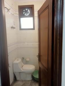 Bathroom Image of 900 Sq.ft 1.5 BHK Builder Floor for rent in Lajpat Nagar New Delhi for Rs. 28000