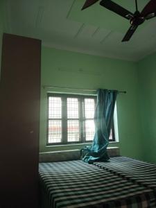 Bedroom Image of 1200 Sq.ft 2 BHK Builder Floor for rent in Panditwari Dehradun for Rs. 16000