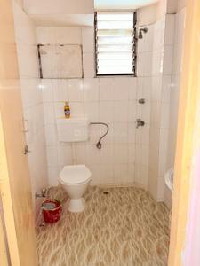 Bathroom Image of 1055 Sq.ft 2 BHK Apartment / Flat for rent in Pioneer Property Genexx Valley, Joka Kolkata for Rs. 20000