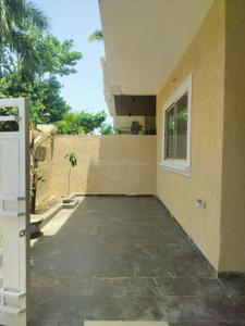 Balcony Image of 2500 Sq.ft 4 BHK Duplex for rent in Bawadiya Kalan Bhopal for Rs. 30000