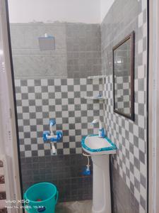 Bathroom Image of BLJ HOMES LUXURY PG  in Sector 73, Noida