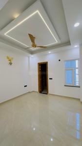 Bedroom Image of 2190 Sq.ft 4 BHK Builder Floor for sale in Land Craft Golf Links Plots, Pandav Nagar Ghaziabad for Rs. 11000000
