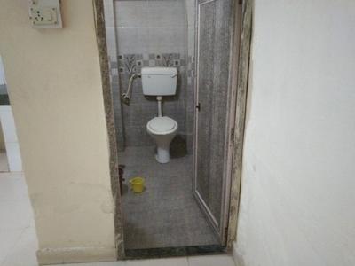 Bathroom Image of 600 Sq.ft 1 BHK Duplex for rent in Scheme 78 Indore for Rs. 7000