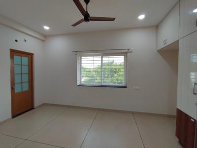 Bedroom Image of 1900 Sq.ft 3 BHK Builder Floor for rent in Kovilambakkam Chennai for Rs. 50000