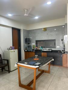 Kitchen Image of 1800 Sq.ft 3 BHK Apartment / Flat for rent in Palm Glory IV, Sola Ahmedabad for Rs. 42000