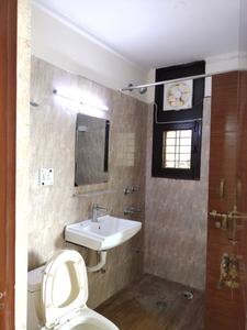 Common Bathroom Image of 2400 Sq.ft 4 BHK Apartment / Flat for rent in Sector 23 Dwarka New Delhi for Rs. 58000