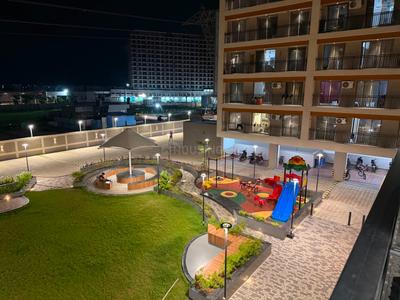 Balcony Image of 1000 Sq.ft 2 BHK Apartment / Flat for rent in Sahjanand Luxuria, Umraj Bharuch for Rs. 24000