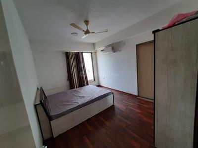 Bedroom Image of 1638 Sq.ft 3 BHK Apartment / Flat for rent in Shakti 140, Thaltej Ahmedabad for Rs. 45000