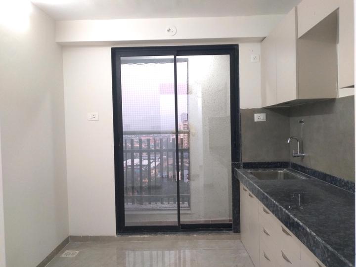 Rajhans Moonstone Main Image 1