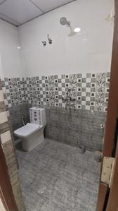 Bathroom Image of 700 Sq.ft 1 BHK Apartment / Flat for rent in Kondapur Hyderabad for Rs. 17000