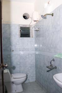 Bathroom Image of GENTS/BOYS 3 Times  food Paying guest/Hostel in OMR,Thuraipakkam, in Thoraipakkam, Chennai