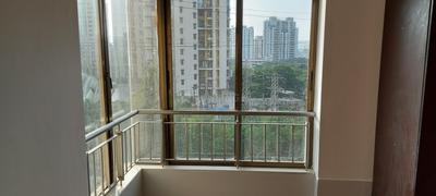 Balcony Image of 1150 Sq.ft 3 BHK Apartment / Flat for sale in Lodha Luxuria, Thane West Thane for Rs. 21500000