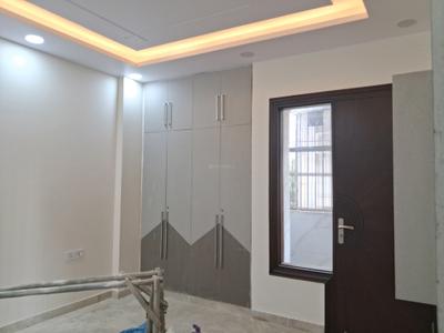 Bedroom Image of 2250 Sq.ft 4 BHK Builder Floor for sale in Paschim Vihar New Delhi for Rs. 42000000