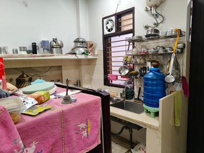 Kitchen Image of 1000 Sq.ft 2.5 BHK Builder Floor for rent in Sector 6 Gurgaon for Rs. 16000