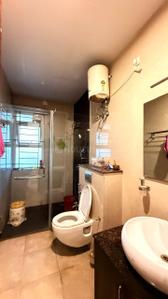 Bathroom Image of 3000 Sq.ft 3 BHK Apartment / Flat for rent in New Tippasandra Bengaluru for Rs. 250000