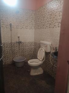 Bathroom Image of 350 Sq.ft 1 RK Duplex for rent in Shivanand Nagar Raipur for Rs. 4500