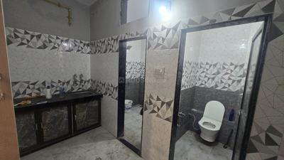 Bathroom Image of 2000 Sq.ft 2 BHK Independent House for rent in Rander Surat for Rs. 15000