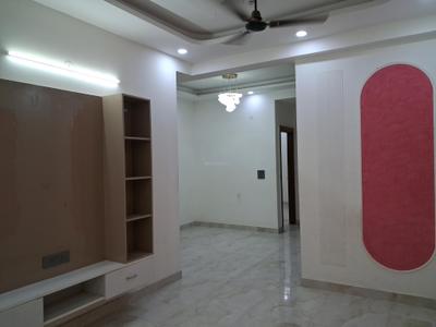 Living Room Image of 1350 Sq.ft 3 BHK Apartment / Flat for sale in Avenue 1, Sector 73 Noida for Rs. 5100000